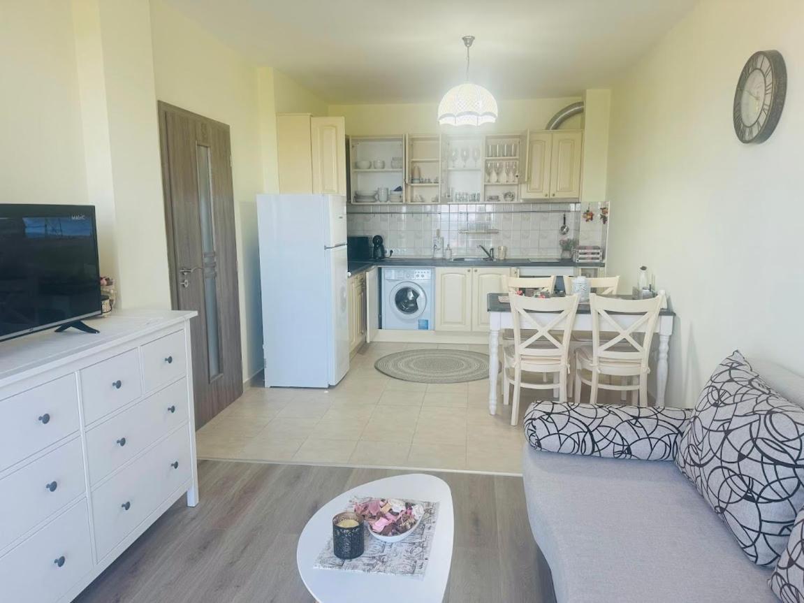 Kiwi Gardens Apartment เบียลา ภายนอก รูปภาพ